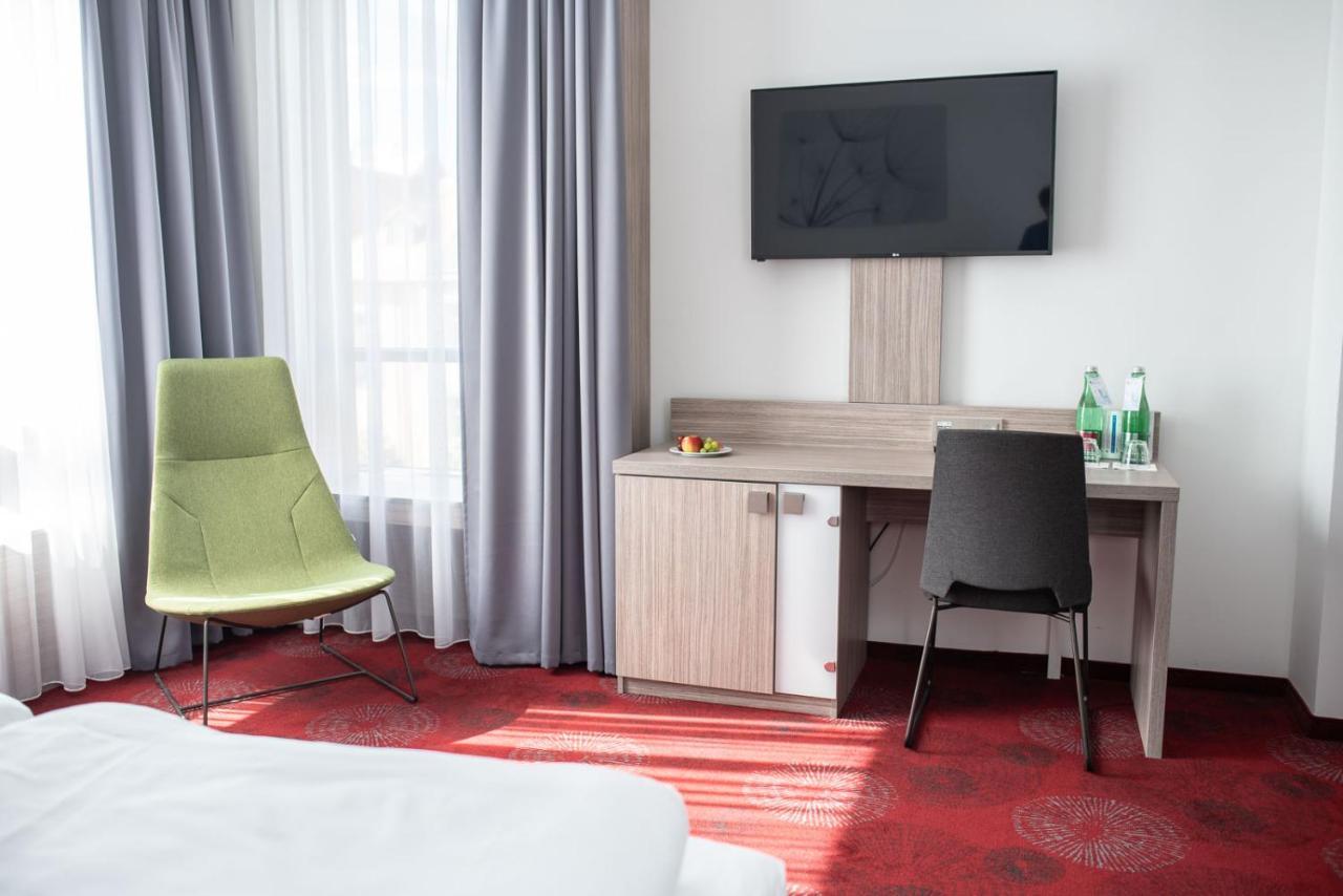 Hotel TAMMEL Jičín Buitenkant foto