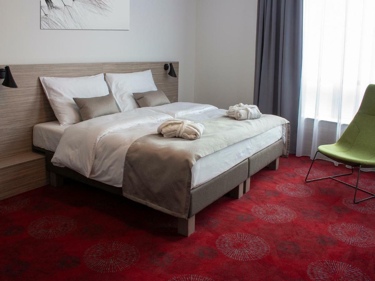 Hotel TAMMEL Jičín Buitenkant foto