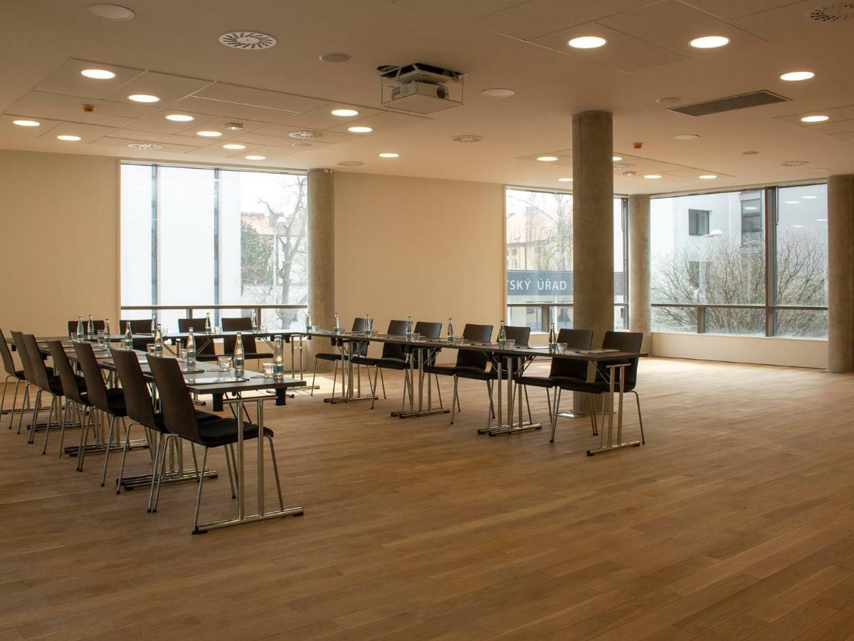 Hotel TAMMEL Jičín Buitenkant foto